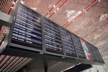 LED显示屏为何应用如此广泛?机场.jpg LED显示屏为何应用如此广泛?机场.jpg